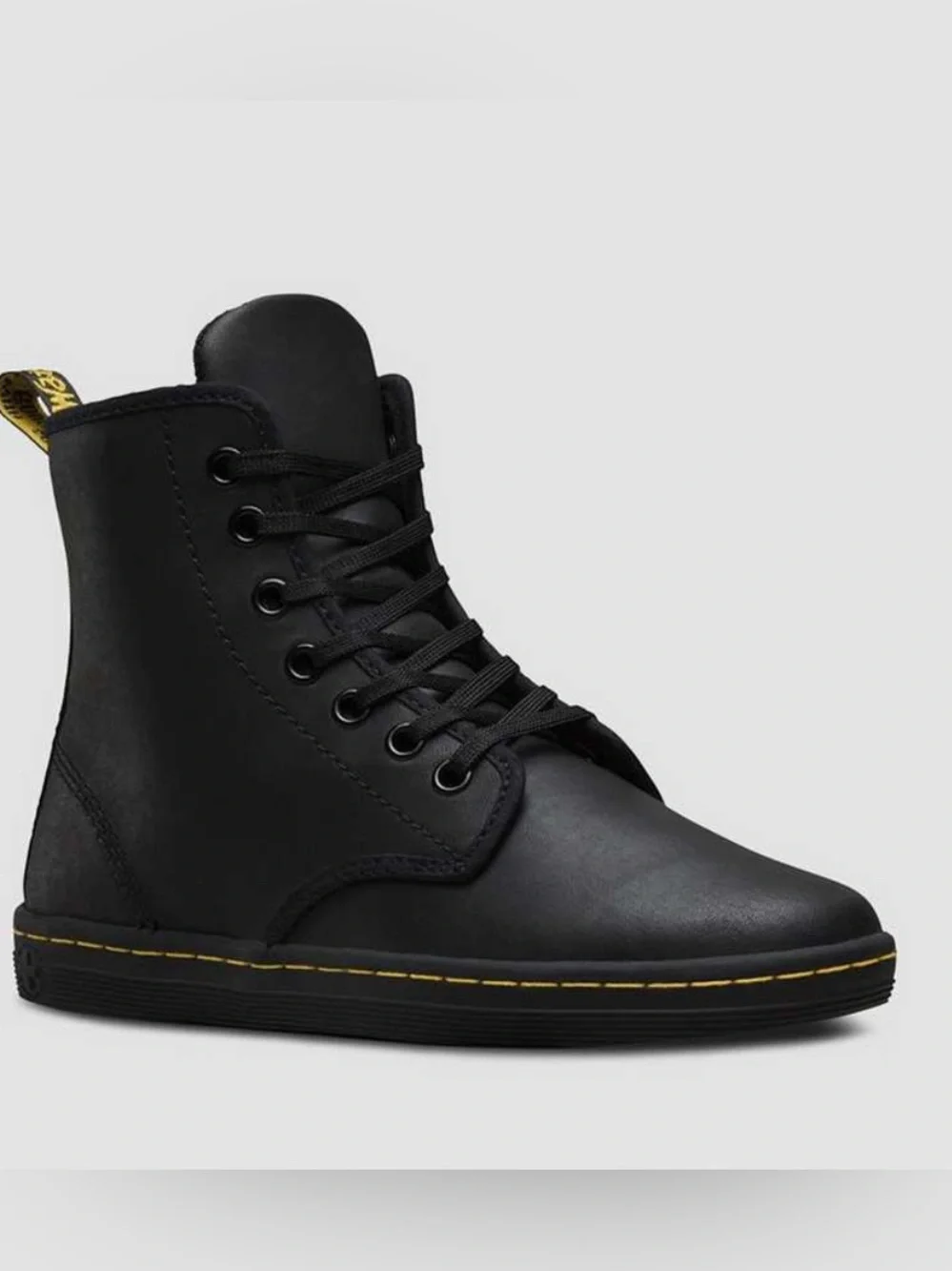 Dr. Martens Womens Shoreditch Black 8 M Leather Lace Up High Top Boots